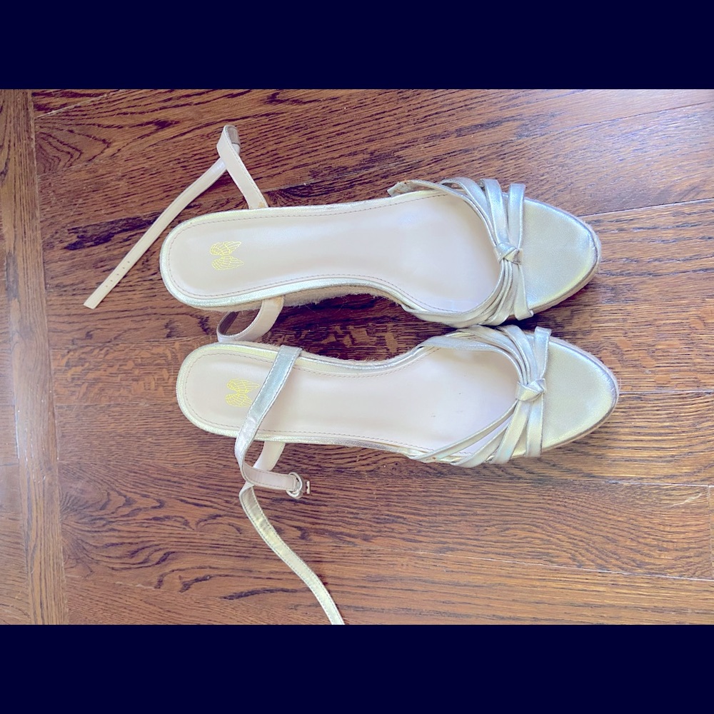 Gold Wedges